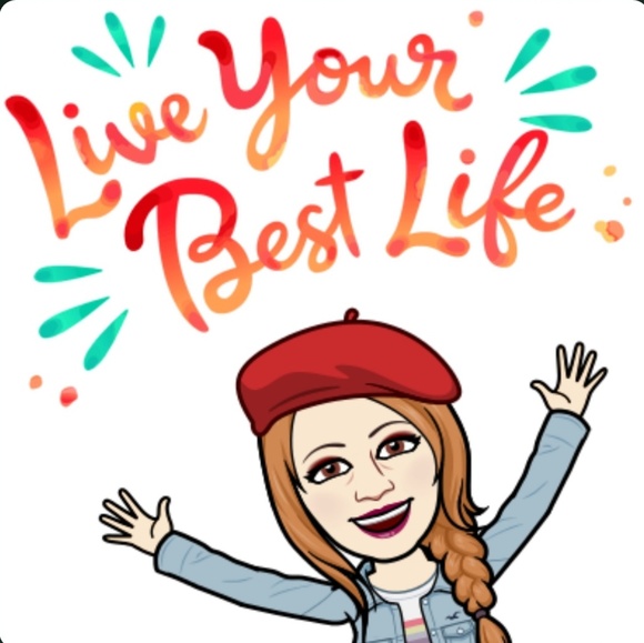 Welcome to my closet!⤵ - Picture 3 of 4